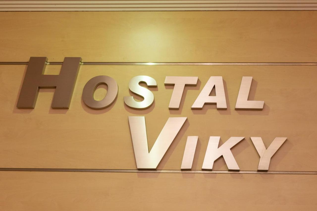 Hostal Viky Madrid Buitenkant foto